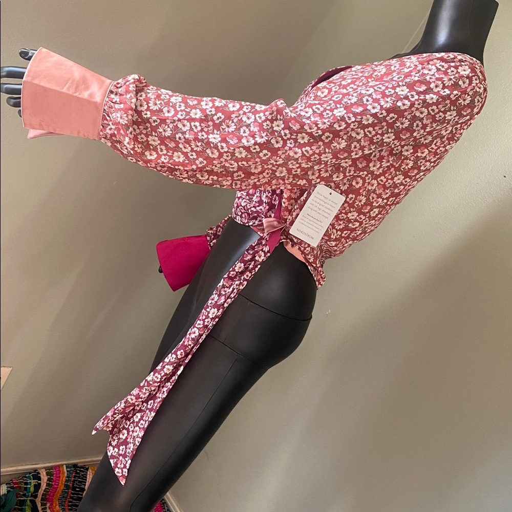 En Saison Floral Wrap Blouse - Pink and Burgundy NWTs - Picture 5 of 13